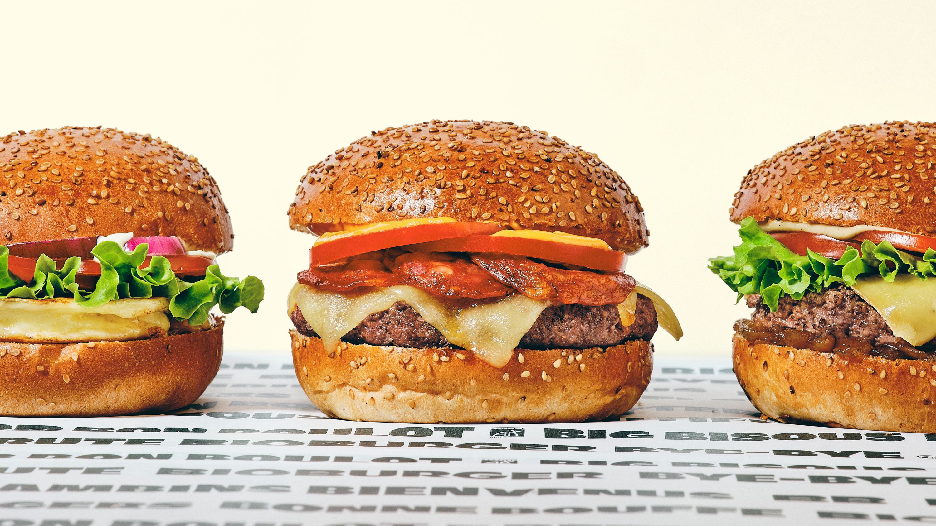 Dégustez des burgers bio garnis de légumes frais, le tout dans un restaurant kids friendly.